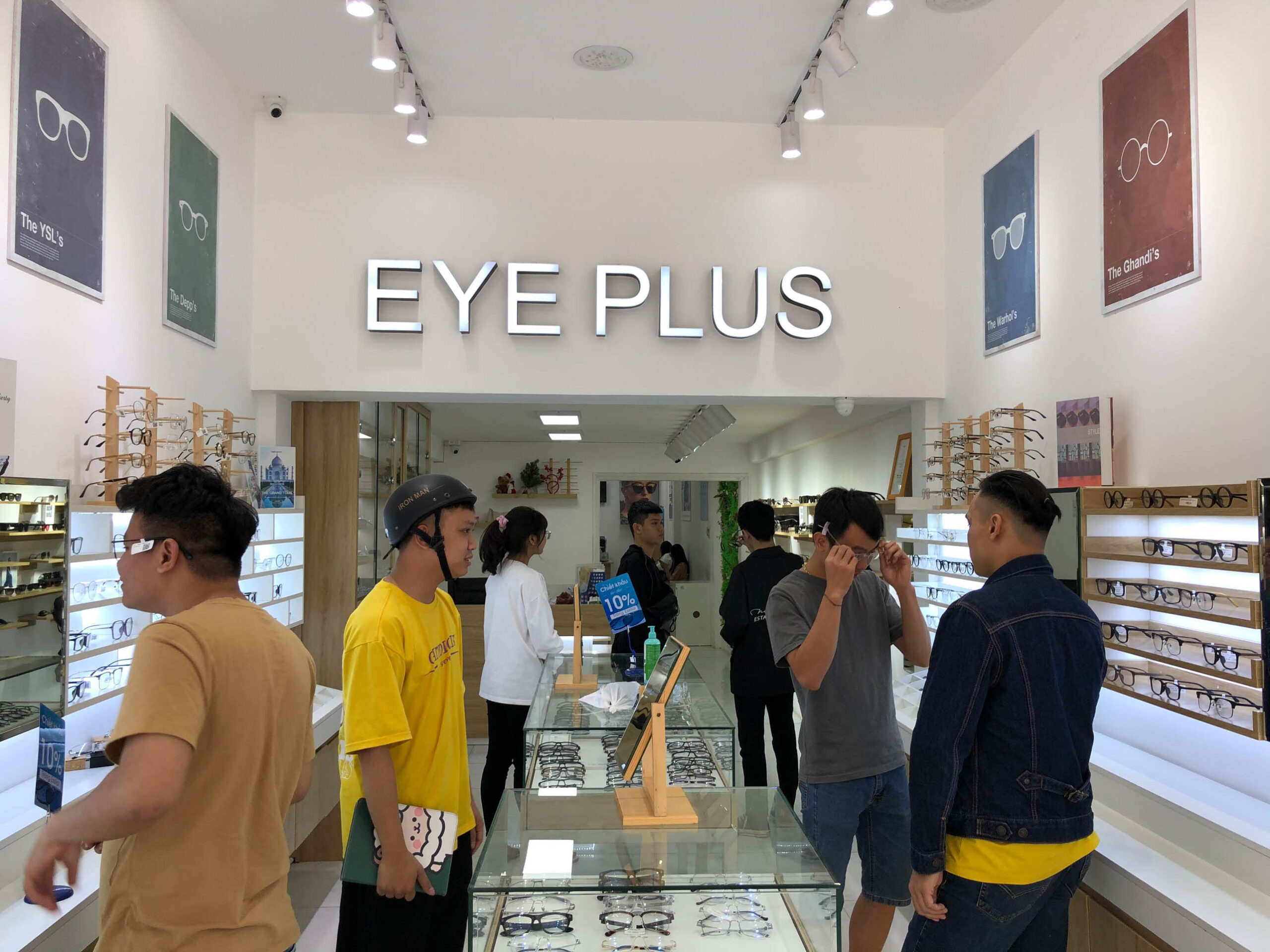 Eye Plus 298 Nguyễn Trãi – Cửa hàng kính mắt uy tín quận Hà Đông